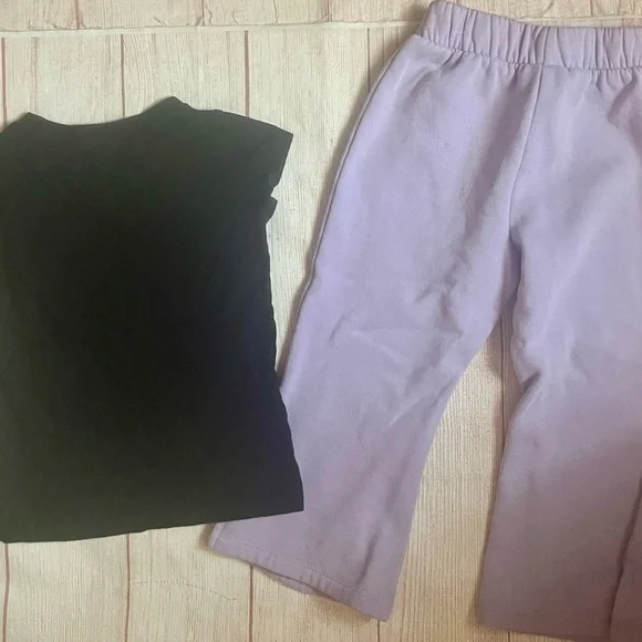 Nike Casual Pants And Short Sleeve Tee 4T - Picture 2 of 6